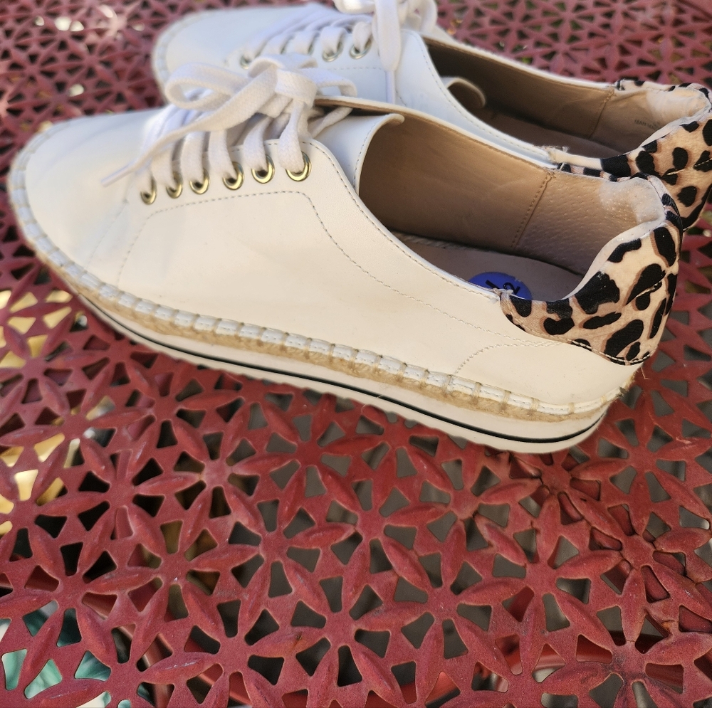 Jennifer Lopez sneaker shoe size 8.5 White & animal print - Picture 12 of 16